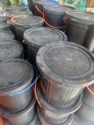 Keo dán máng (nhựa đường)